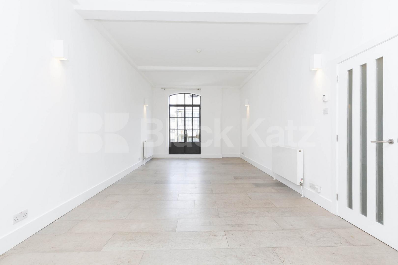 2 bed 2 bath Warehouse conversion locate din the heart of Clerkenwell   Berry Street, Clerkenwell